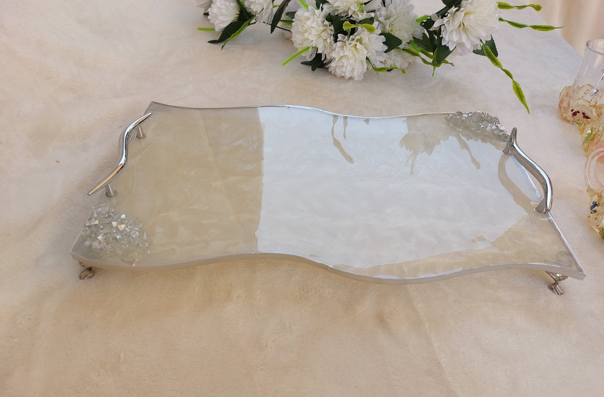 A sleek, rectangular silicone mold with an artistic touch, featuring wavy, wave-like edges on the top and bottom. Size 42