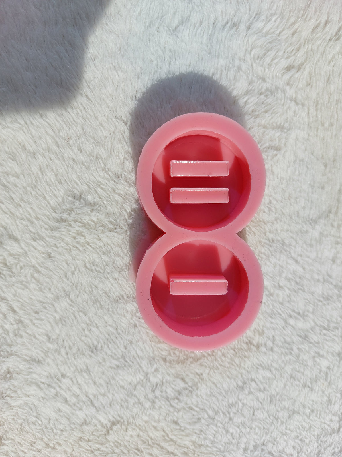 Silicone molds are ring holder stands in various shapes (hexagonal, circular, square, or heart-shaped) and are used for casting resin, wax, pottery, or polymer clay.