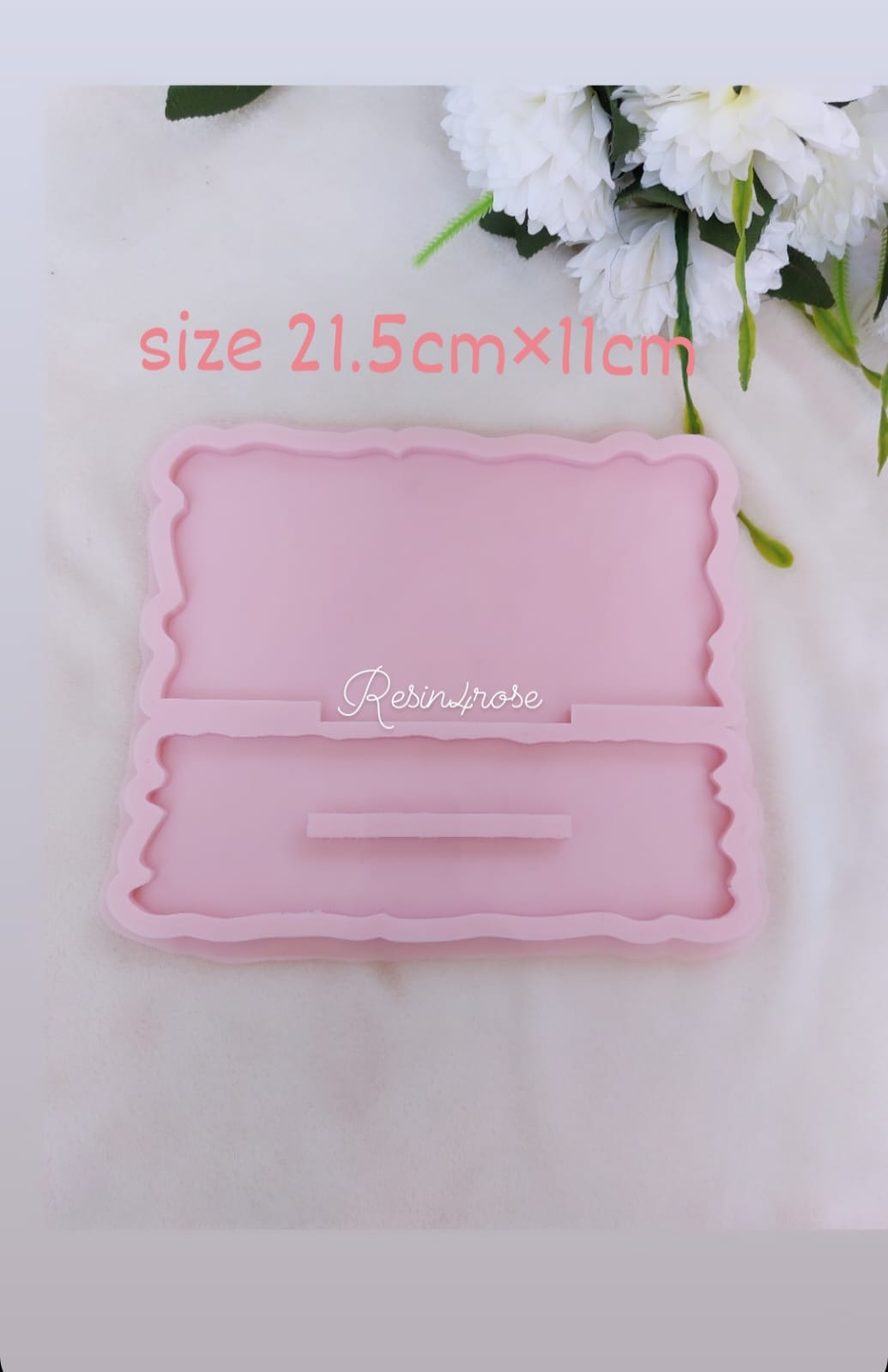 A silicone mold used to make desk plaques, desk calendars, welcome signs, decorations, earring organizers, accessories, nameplates, logos, small picture frames, light stands, or souvenirs. Designed for casting resin, wax, or ceramic