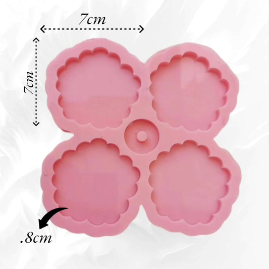 This silicone mold is specially designed for craft projects such as resin, wax, or pottery casting. The mold consists of four interconnected cavities, resembling flower petals, each measuring 7 x 7 cm and 8 mm deep