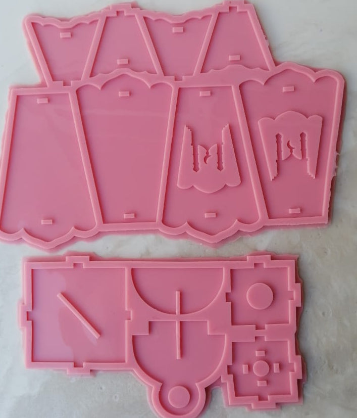 This Ramadan lantern-shaped silicone mold, designed in a geometric style using interlocking pieces, is ideal as a modern Ramadan decoration, as it can accommodate small LED lights Available in 3 different sizes