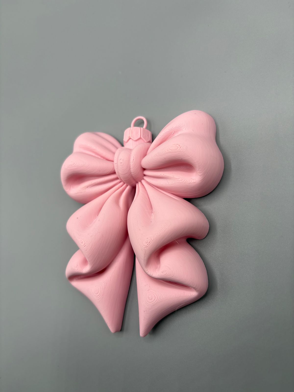 Silicone mold Designed for casting materials such as resin, pottery, wax, or plaster. Length: 10 cm, Width: 8 cm